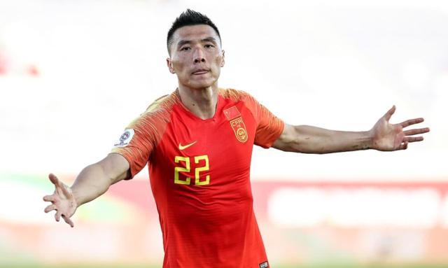 于大宝:40强赛出线目标始终未变 在国足会踢后卫